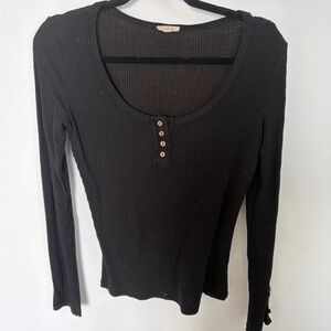 LA MIEL Black Buttoned Long Sleeve Top